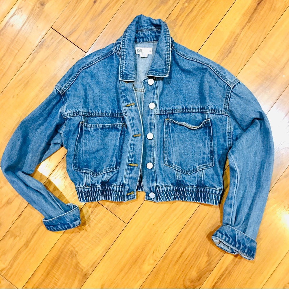 RSQ denim jean jacket crop vintage style pockets hippie boho blue medium